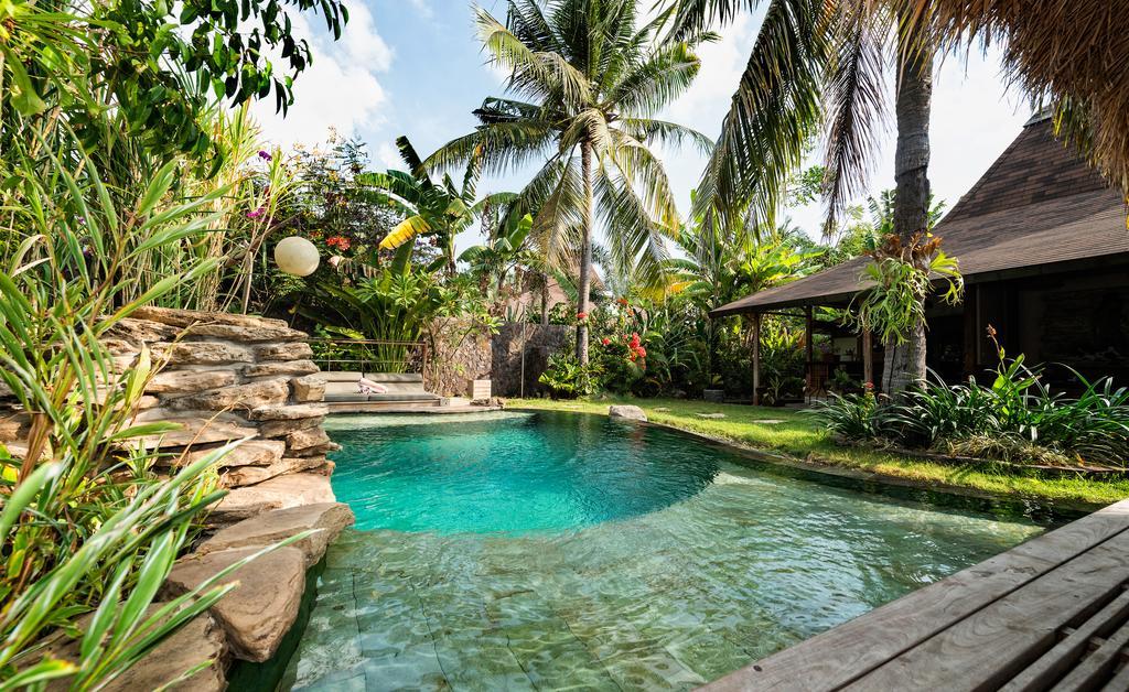 Villa Bhuvana With Private Swimming Pool Гили Траванган Номер фото