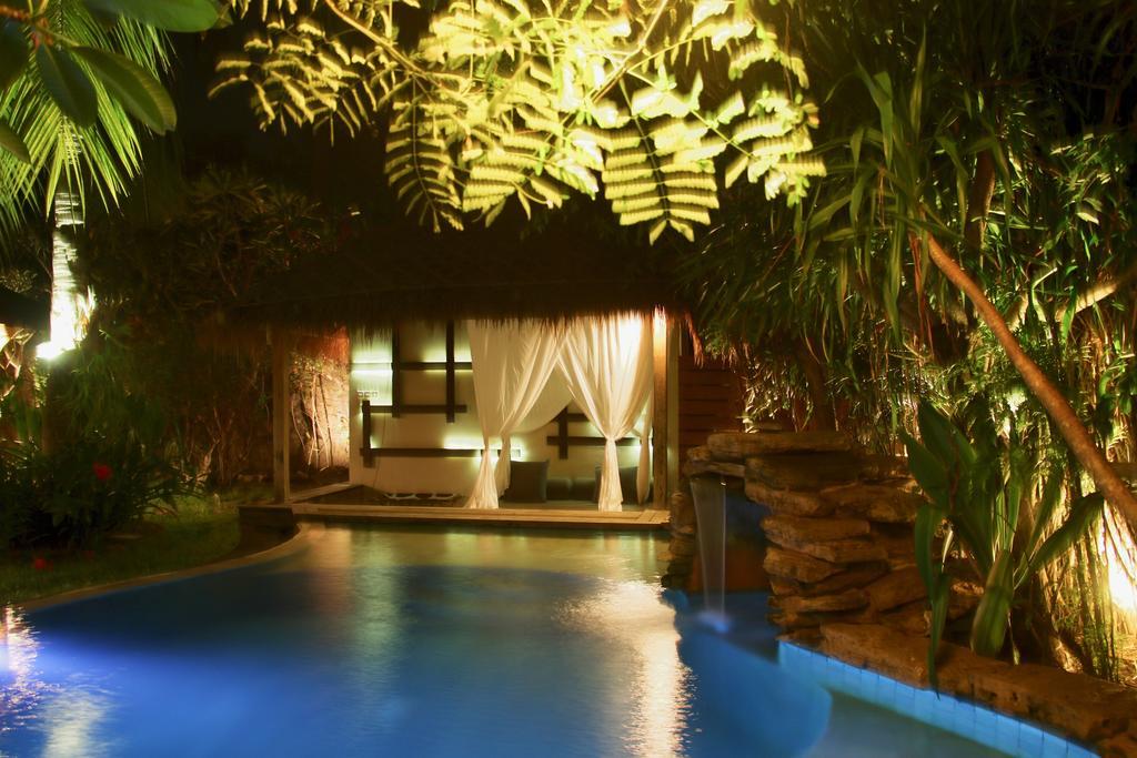 Villa Bhuvana With Private Swimming Pool Гили Траванган Экстерьер фото