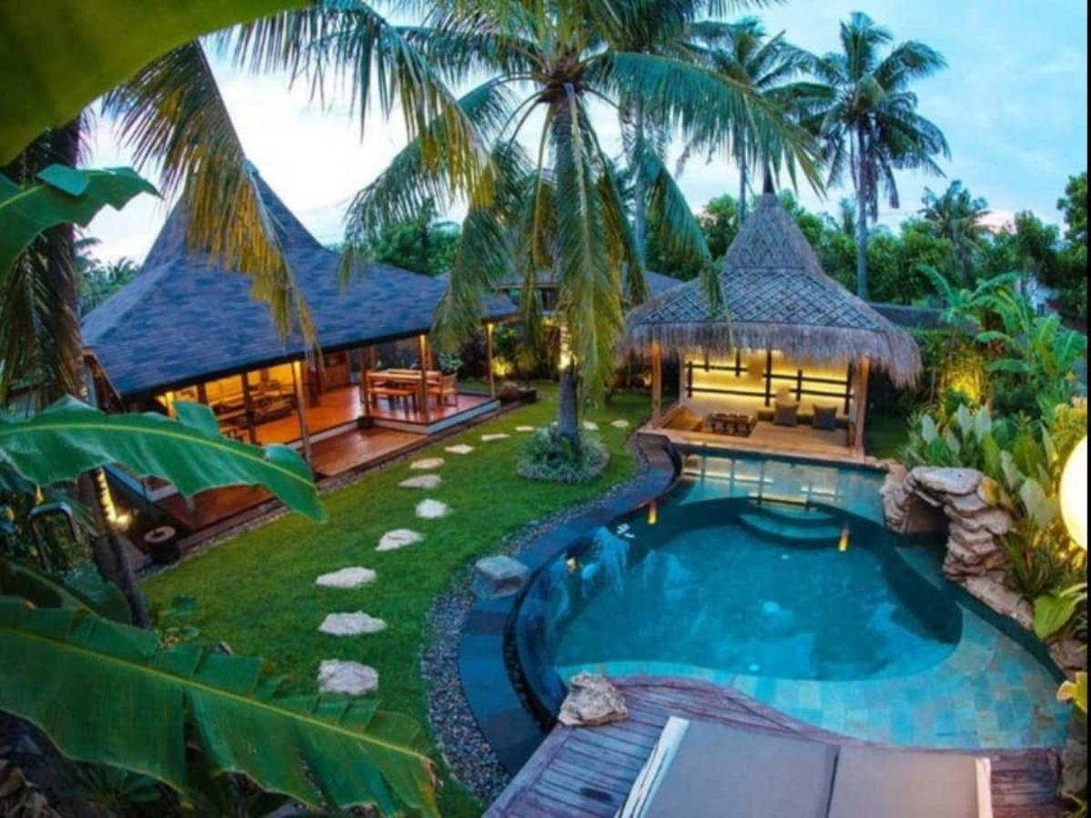 Villa Bhuvana With Private Swimming Pool Гили Траванган Экстерьер фото