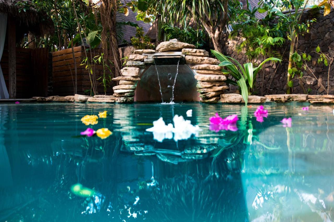 Villa Bhuvana With Private Swimming Pool Гили Траванган Экстерьер фото