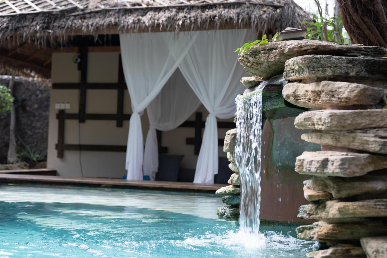 Villa Bhuvana With Private Swimming Pool Гили Траванган Экстерьер фото